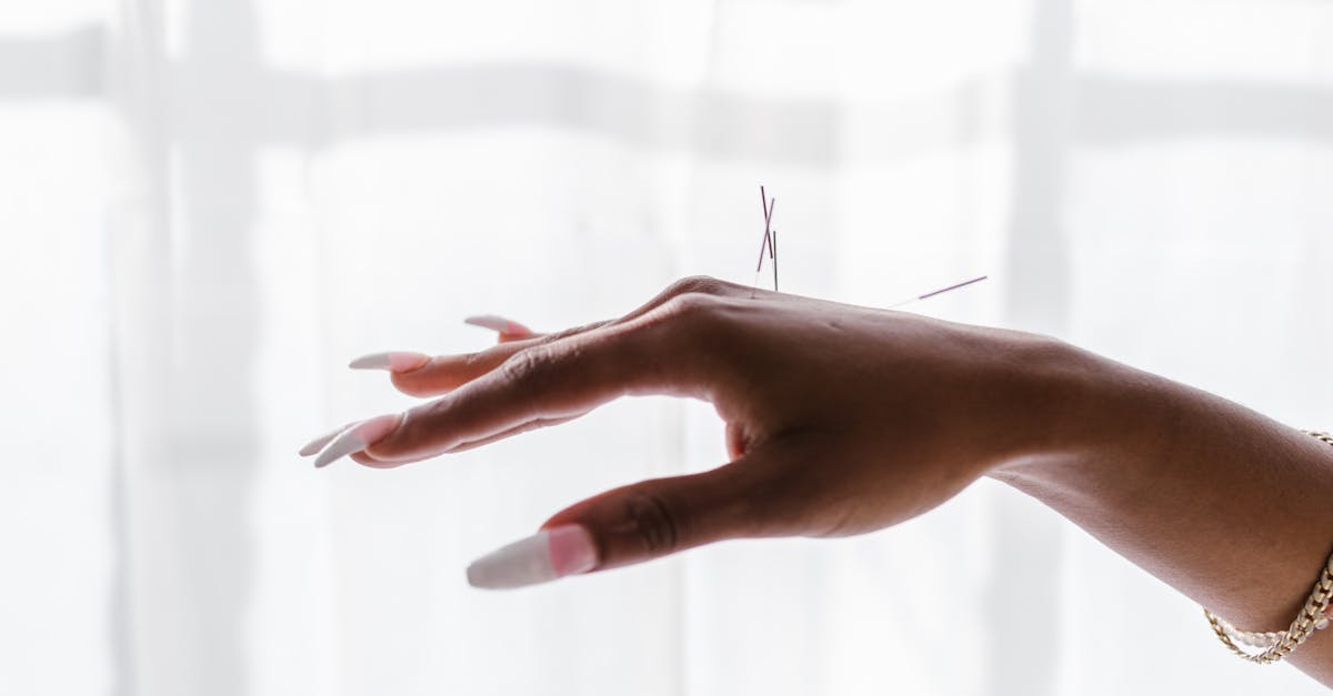 How Electro-Acupuncture Enhances Traditional Acupuncture Techniques